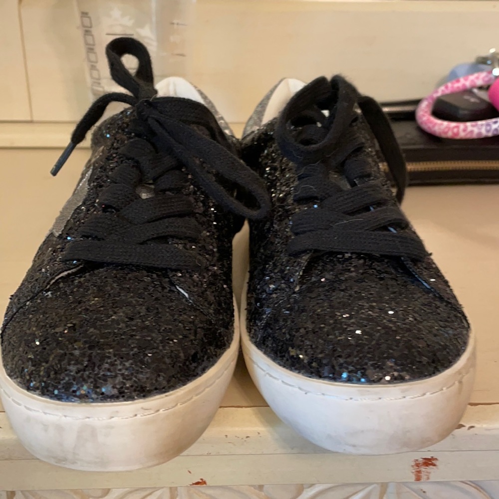 never worn!!! white raven sneakers